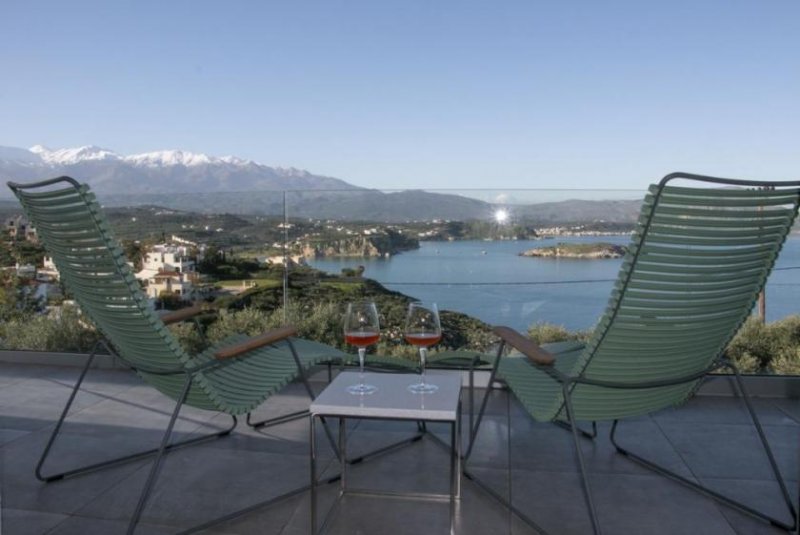 Plaka bei Chania Kreta, Plaka: 2 Luxusvillen mit Tennisplatz, Olivenhain und atemberaubendem Meerblick zu verkaufen Haus kaufen
